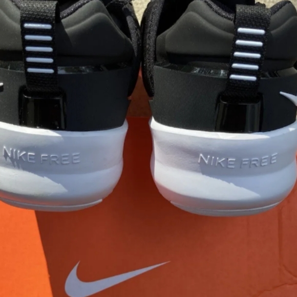 Brand New Nike Free Metcon 2 Men's Black/White AQ8306 Size 8 - Picture 3 of 3